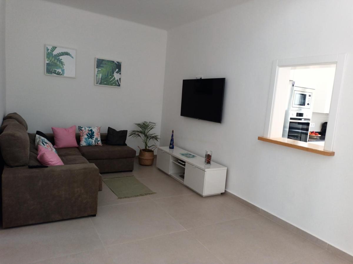 Apartamentos Falcon تيناجون المظهر الخارجي الصورة