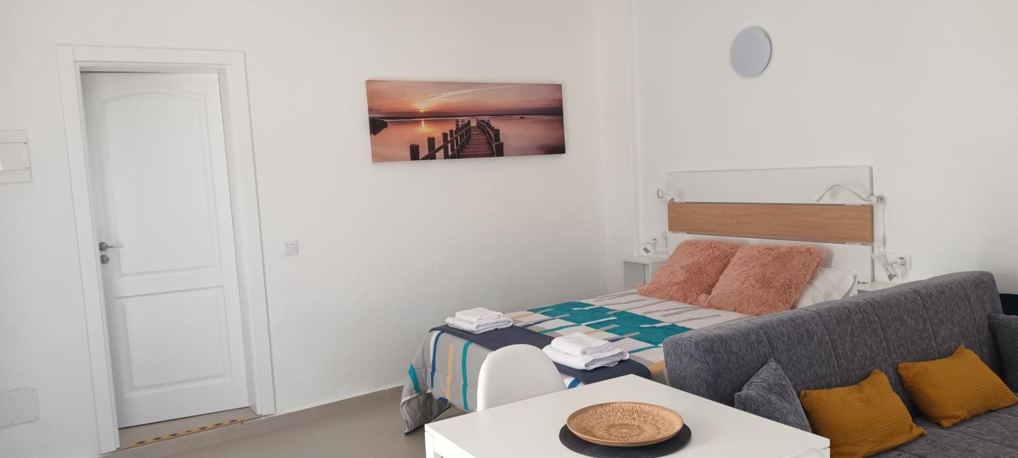 Apartamentos Falcon تيناجون المظهر الخارجي الصورة