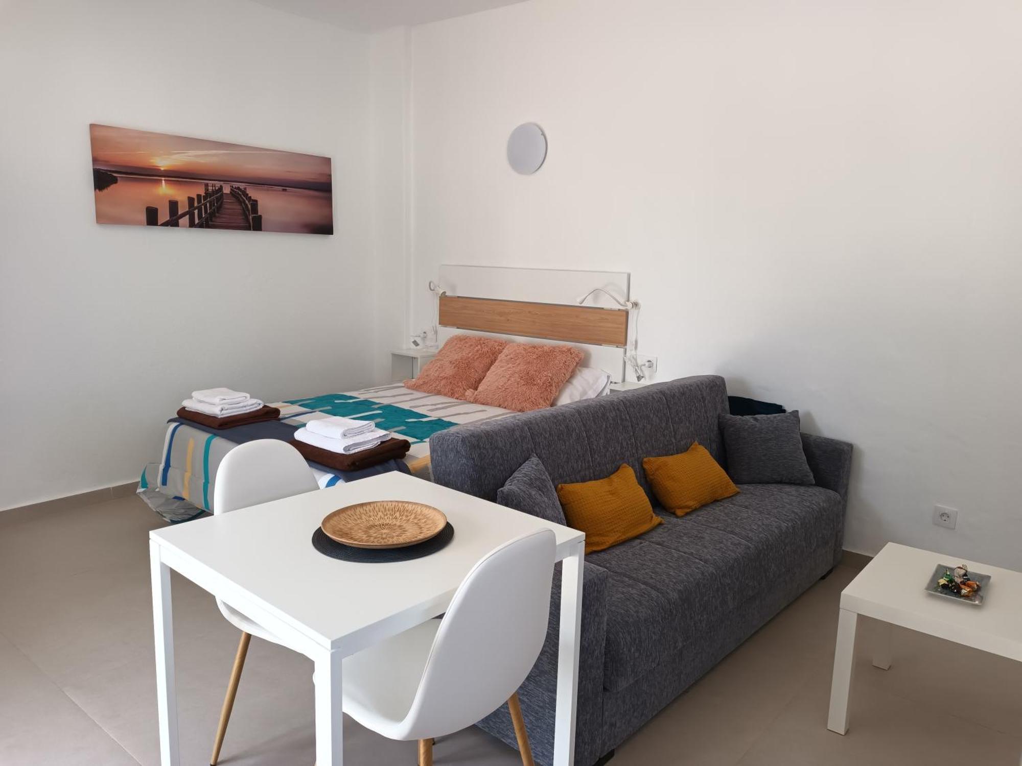 Apartamentos Falcon تيناجون المظهر الخارجي الصورة