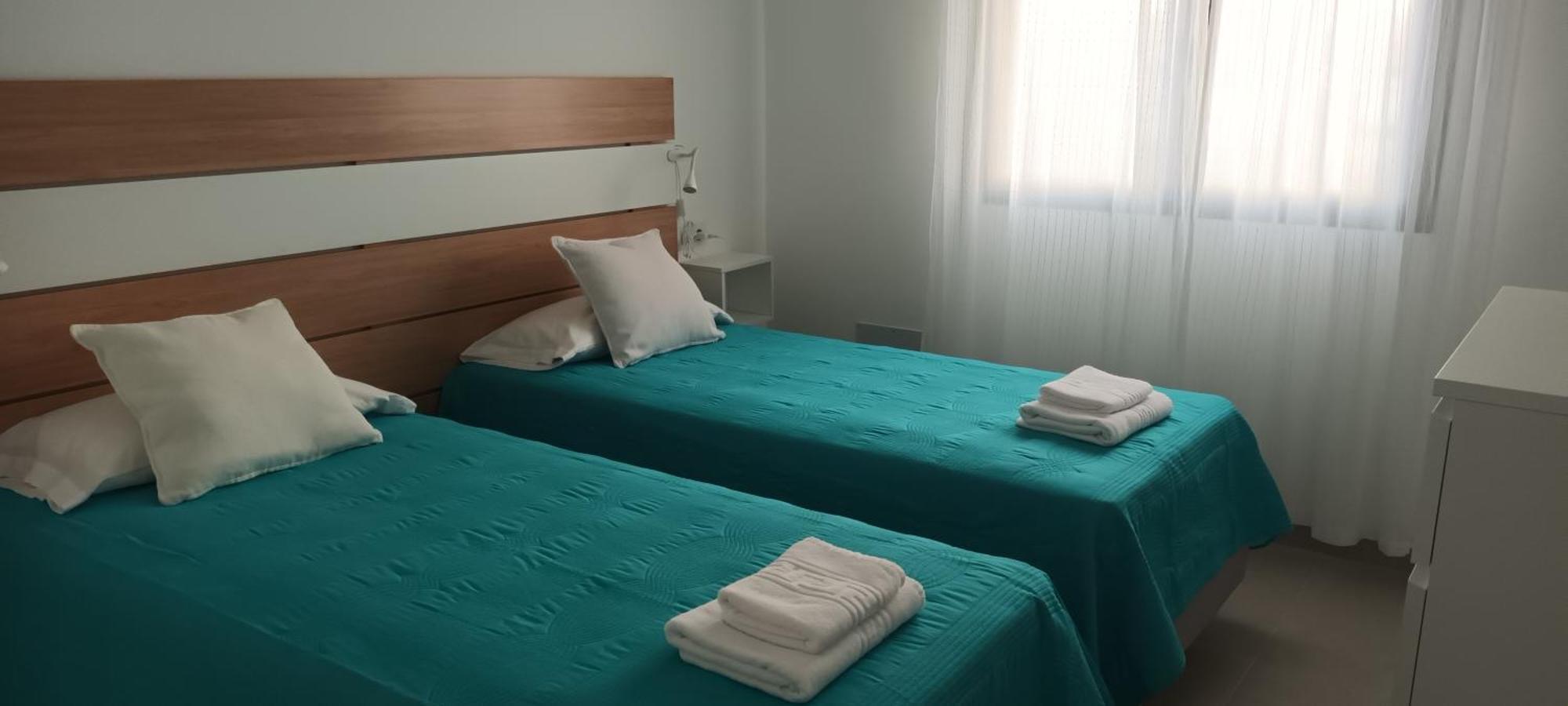 Apartamentos Falcon تيناجون المظهر الخارجي الصورة